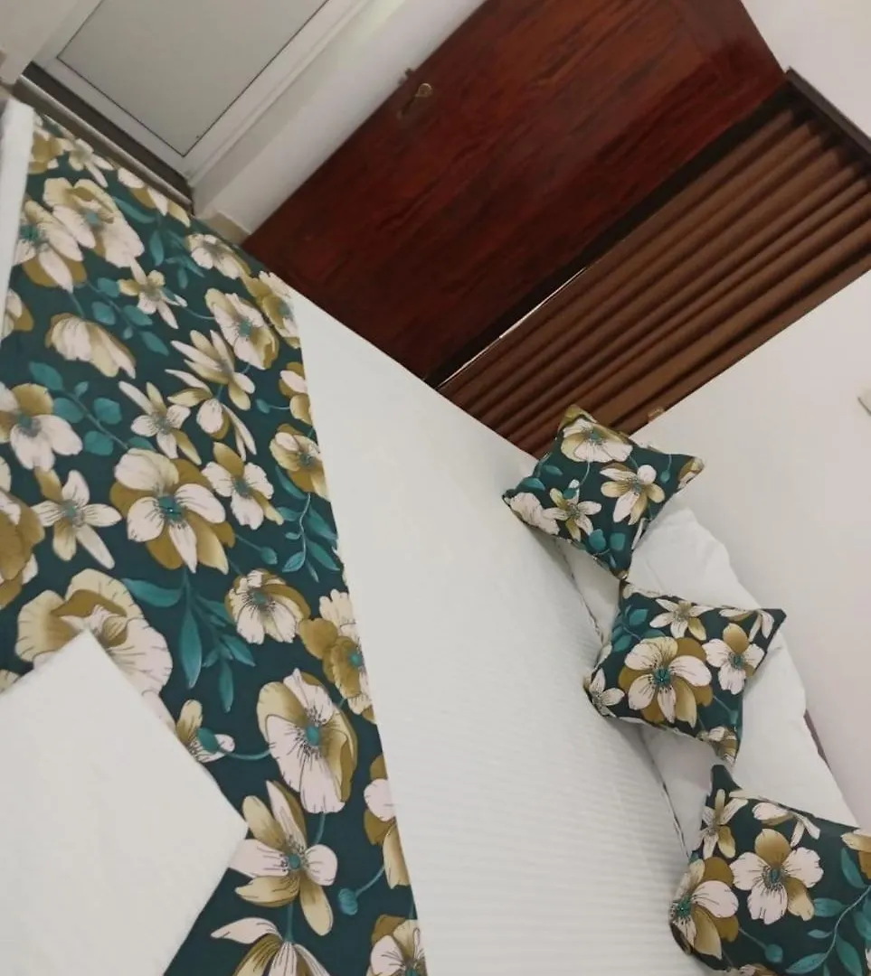 Shan Villa Negombo 0*,